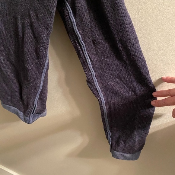 Calvin Klein Jeans Navy V Neck Sweater Men's Medium - Picture 4 of 13